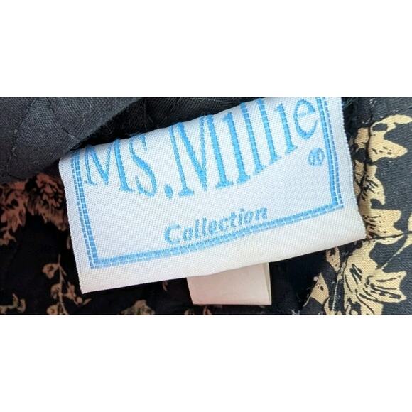 Ms. Millie Collection Purse Black White Quilted Floral Handbag Wooden Handles - Picture 7 of 7